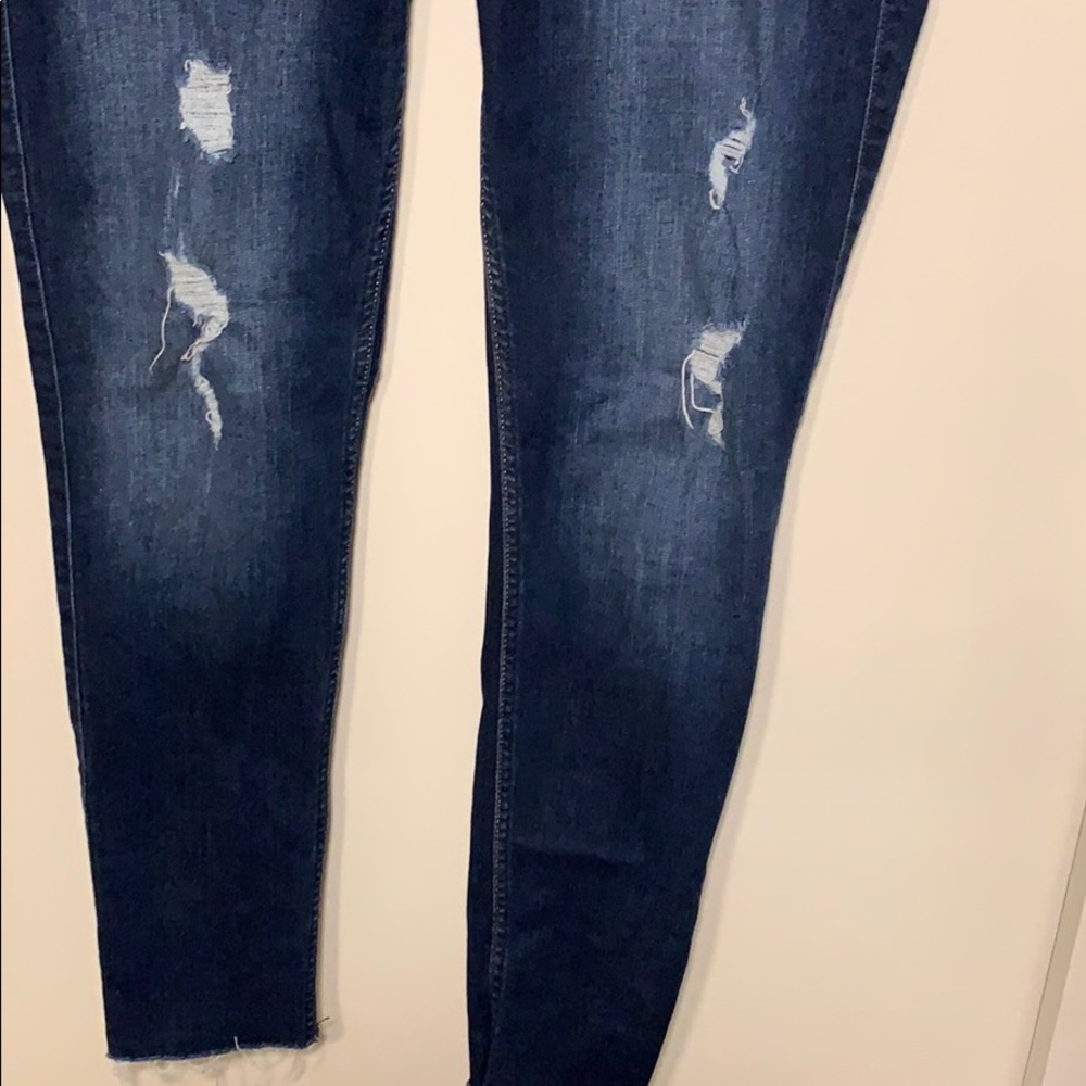 Hollister Jeans-Low Rise Super Skinny - Picture 2 of 3